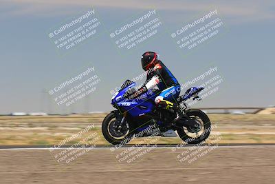 media/Jul-22-2022-TrackDaz (Fri) [[ca4971259a]]/Group B/130pm (Wheelie Bump)/